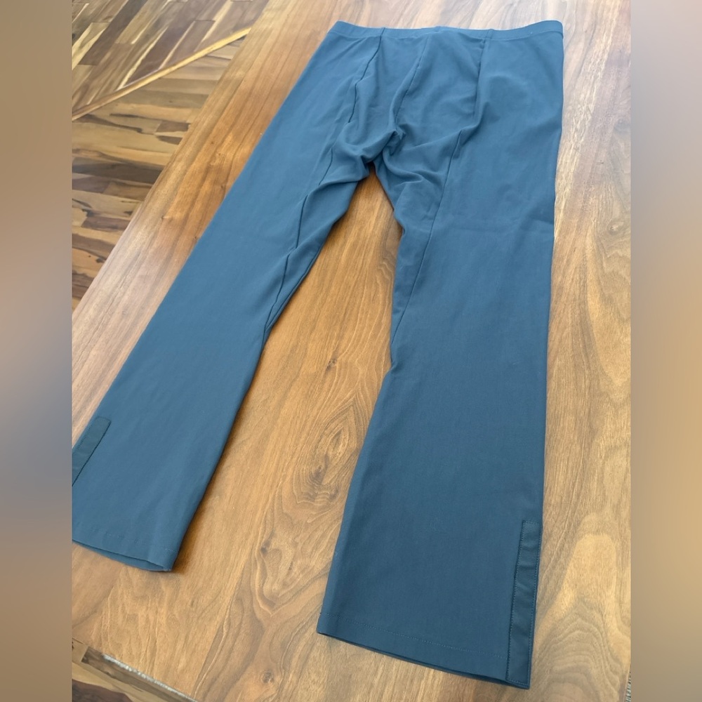 Elaine Kim Tech Stretch Kick Flare Pants Luxury Athleisure to Office Size Large - Picture 4 of 9